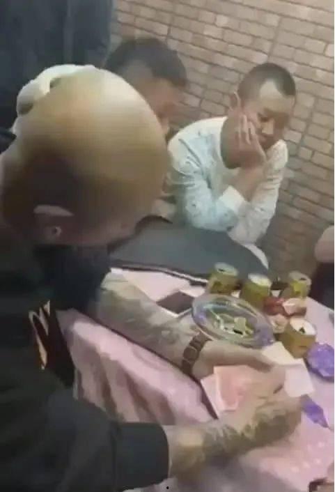 小胖爆料老二视频大全,老二视频大全幕后真相大曝光